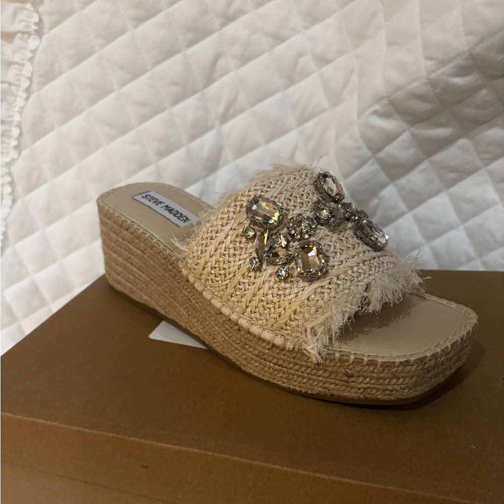 Steve Madden NIB Never Worn Raffia Slides Size 8